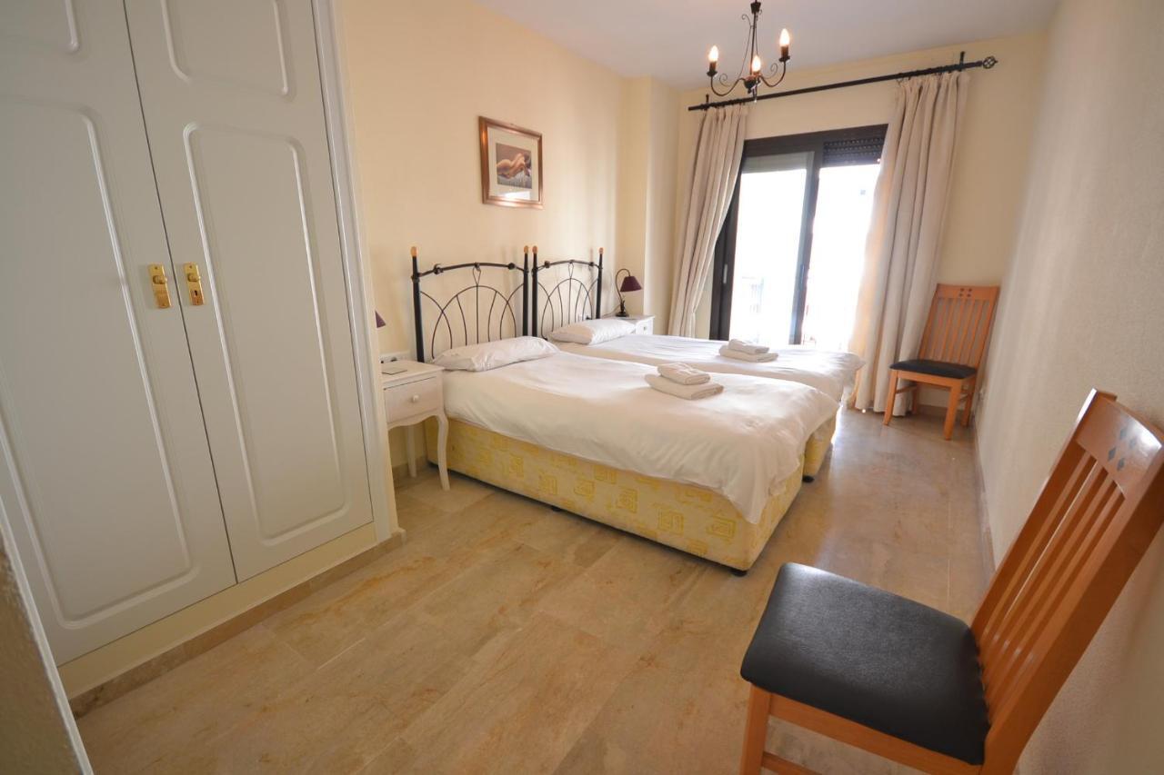 Marina Real 425 Daire Manilva Dış mekan fotoğraf